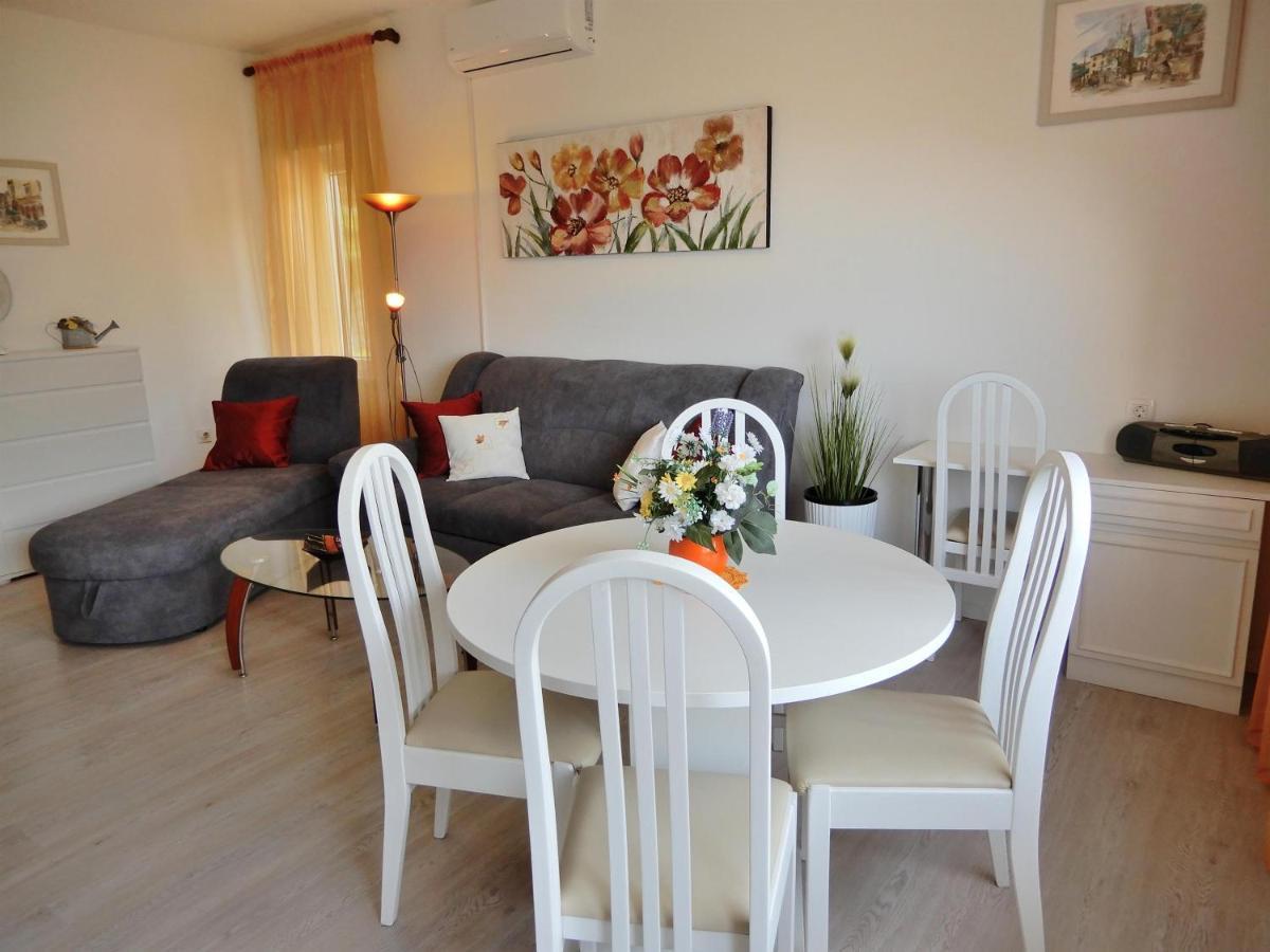 Apartment Ketty Moscenicka Draga Exterior photo